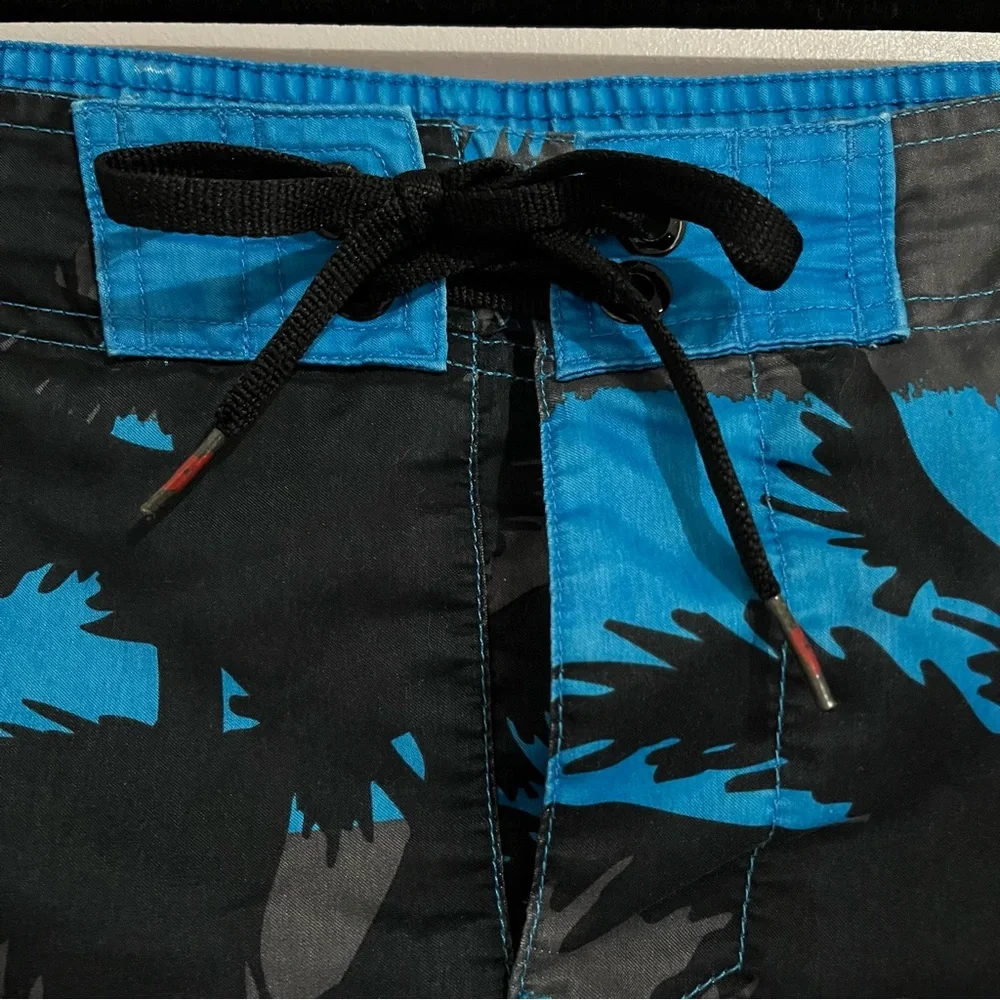 Tony Hawk Blue and Black Board Shorts with Palm Tree Design Medium swim trunks